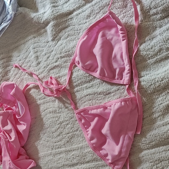 Swimsuit size small two piece - pink - Picture 6 of 6